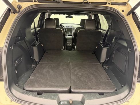 Used 2018 Ford Explorer Platinum AWD/4WD image 6