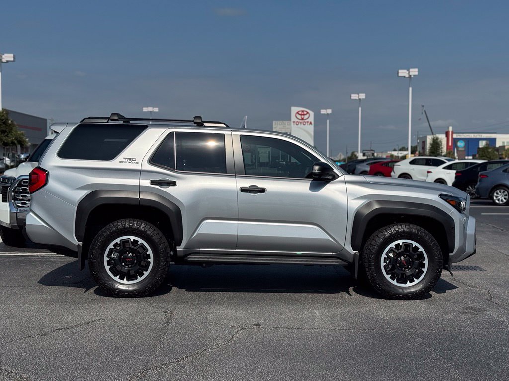Used 2025 Toyota 4Runner TRD Off-Road Premium AWD/4WD image 7