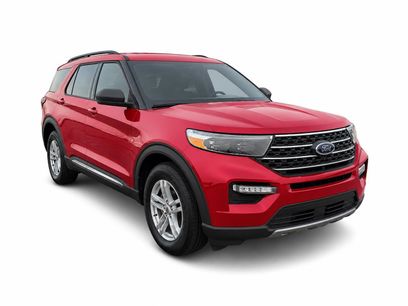 Used 2024 Ford Explorer XLT w/ Equipment Group 202A