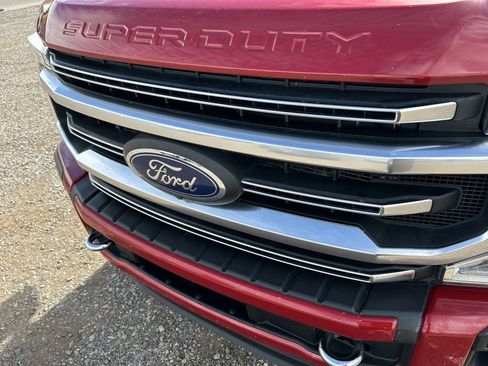 Used 2021 Ford F350 Platinum image 31