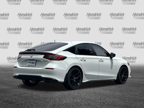 Used 2023 Honda Civic Sport image 5