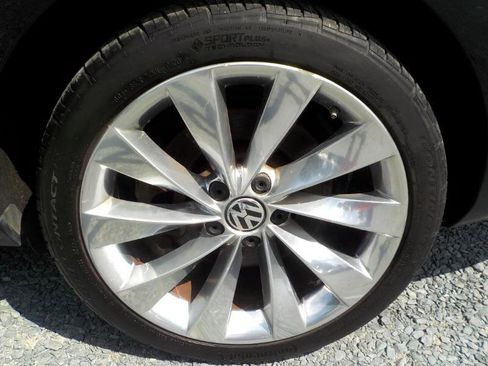 Used 2012 Volkswagen CC Executive image 33