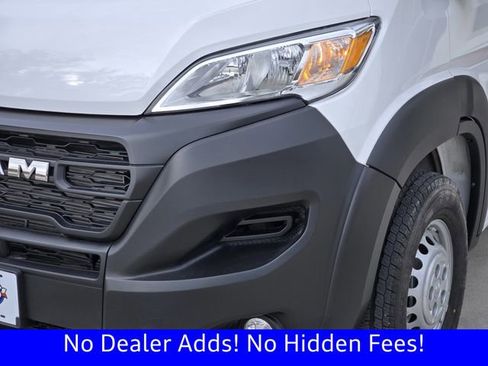 Used 2025 RAM ProMaster 2500 w/ Convenience Group image 9