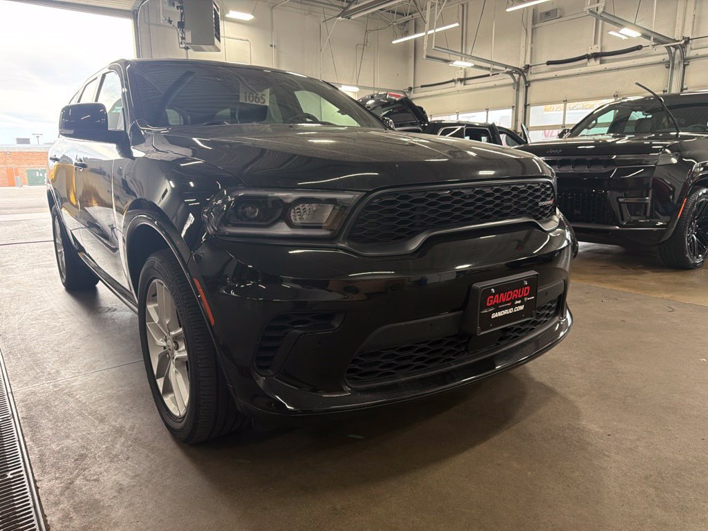 Used 2025 Dodge Durango GT AWD/4WD image 2