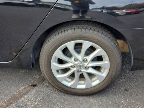 Used 2018 Nissan Sentra SV image 12