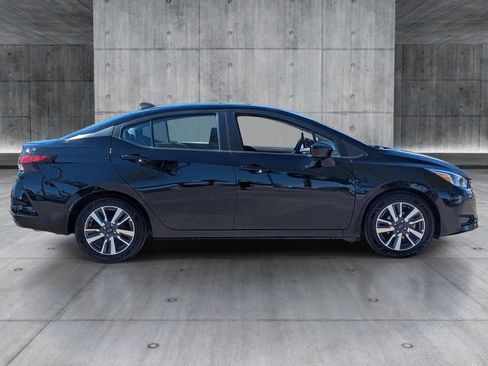 Used 2023 Nissan Versa SV image 6
