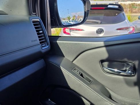 Used 2023 Nissan Frontier SV w/ Midnight Edition Package image 30