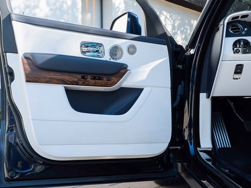 Certified 2022 Rolls-Royce Cullinan image 16