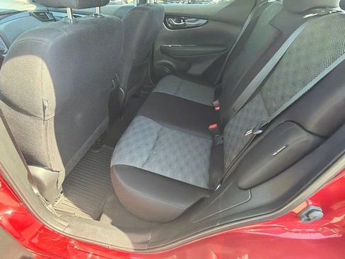 Used 2022 Nissan Rogue Sport SV FWD image 19