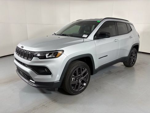 New 2026 Jeep Compass Latitude AWD/4WD image 4