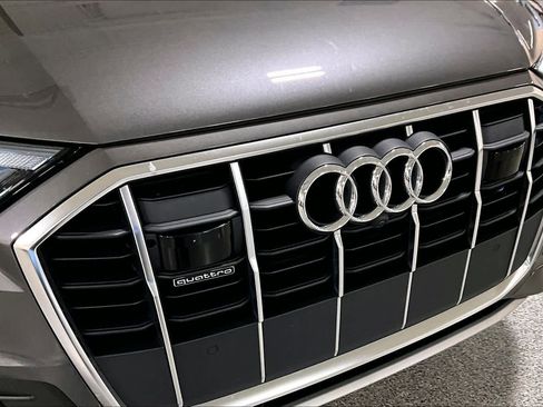 Used 2023 Audi Q7 2.0T Premium w/ Convenience Package image 32