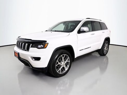 Used 2022 Jeep Grand Cherokee Limited w/ Technology Group AWD/4WD image 3