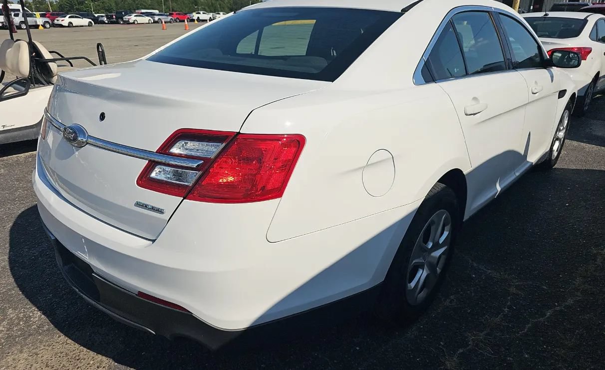 Used 2016 Ford Taurus Police Interceptor FWD image 3