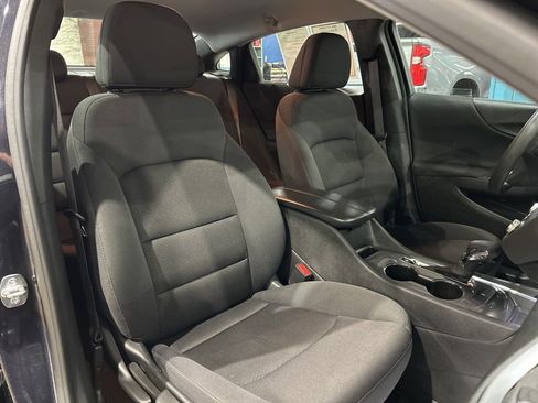 Used 2023 Chevrolet Malibu LT image 34