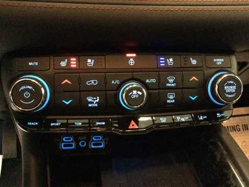 Used 2024 Dodge Durango R/T image 34