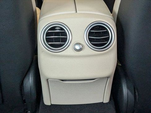 Used 2021 Mercedes-Benz C 300 Sedan image 16