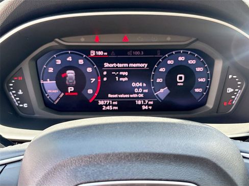 Used 2019 Audi Q3 2.0T Premium w/ Convenience Package AWD/4WD image 12