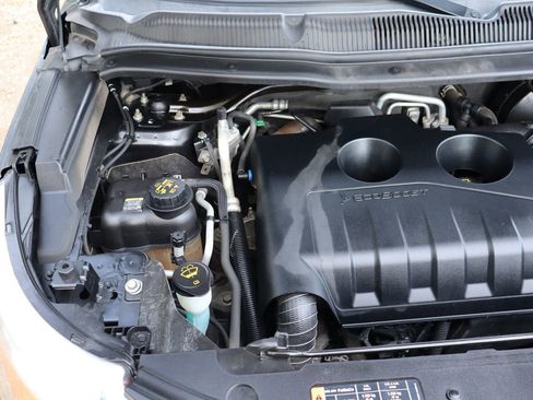 Used 2015 Ford Explorer XLT w/ Equipment Group 202A image 40