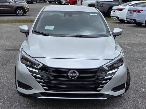 New 2025 Nissan Versa SV w/ Trunk Package FWD image 3