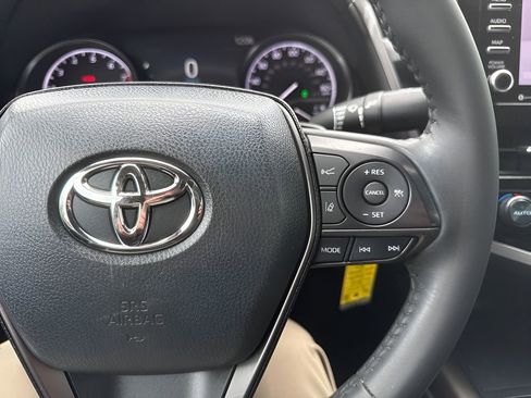 Used 2023 Toyota Camry SE image 13
