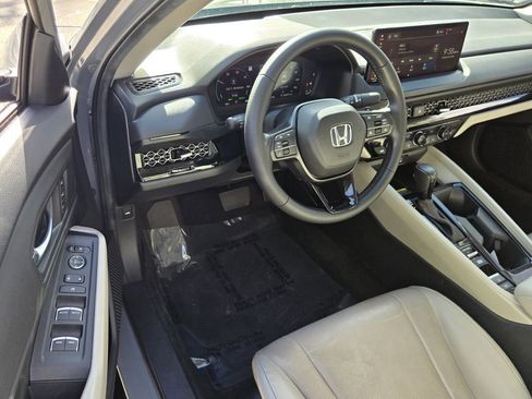 Certified 2025 Honda Accord EX-L image 10