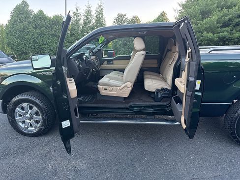 Used 2014 Ford F150 XLT w/ XLT Chrome Package AWD/4WD image 38
