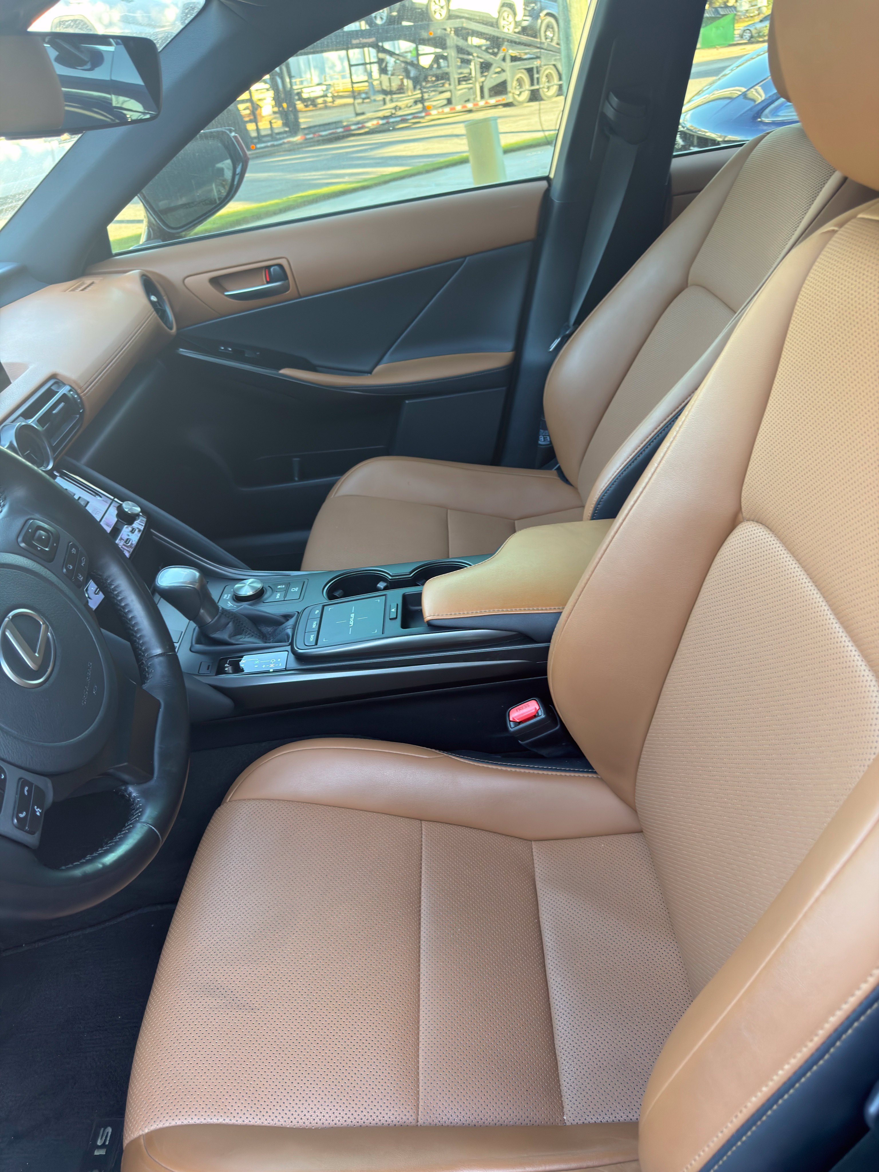 Used 2024 Lexus IS 300 w/ Comfort Package RWD image 19