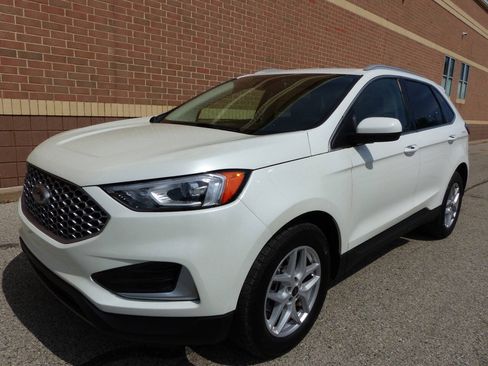 Used 2023 Ford Edge SEL AWD/4WD image 6