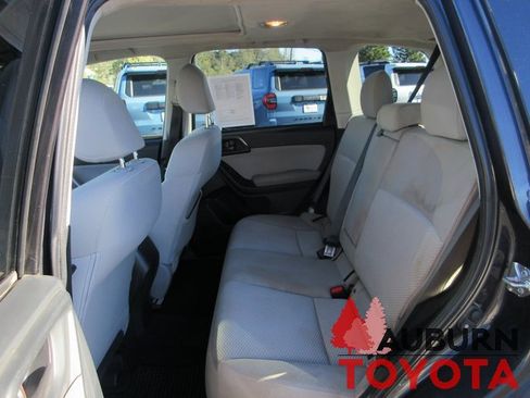Used 2016 Subaru Forester 2.5i Premium image 20