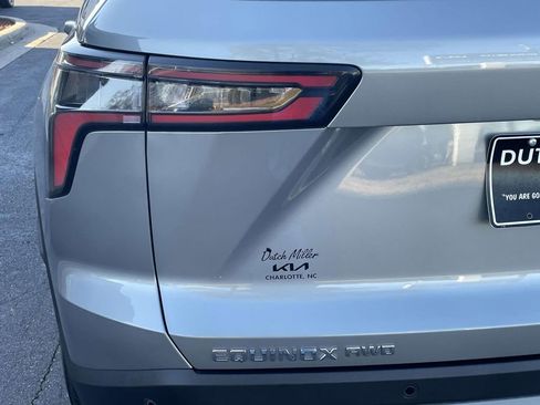 Used 2025 Chevrolet Equinox LT image 12