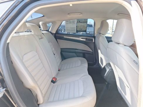 Used 2020 Ford Fusion S image 18