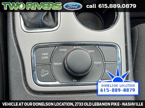 Used 2018 Jeep Grand Cherokee Laredo AWD/4WD image 30