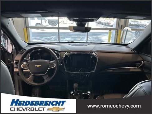 Certified 2023 Chevrolet Traverse Premier image 17