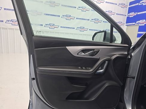 Used 2025 Chevrolet Blazer LT image 12