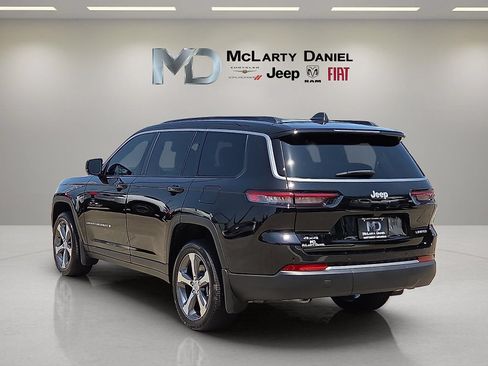 Used 2026 Jeep Grand Cherokee L Limited w/ MOPAR Finishing Package AWD/4WD image 4