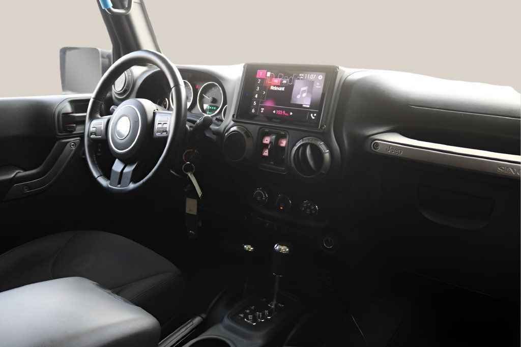 Used 2018 Jeep Wrangler Unlimited Sport S AWD/4WD image 22