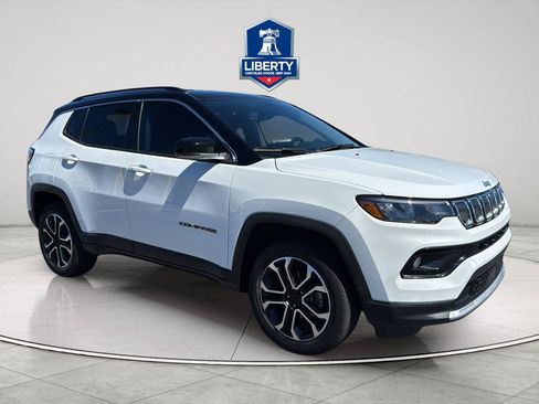Certified 2022 Jeep Compass Limited AWD/4WD image 15