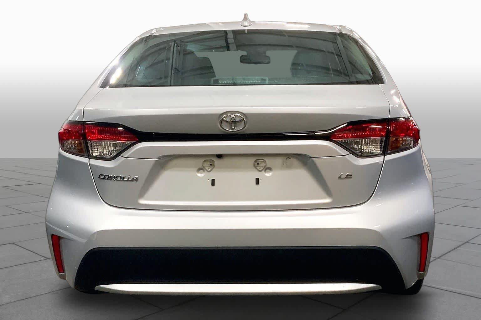 Certified 2020 Toyota Corolla LE w/ Carpet Mat Package (TMS) FWD image 5