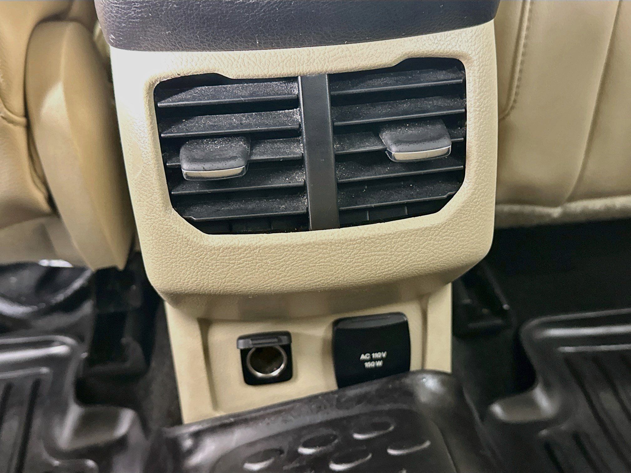 Used 2014 Ford Fusion SE w/ Equipment Group 502A FWD image 26