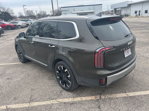 Used 2023 Kia Telluride SX image 8