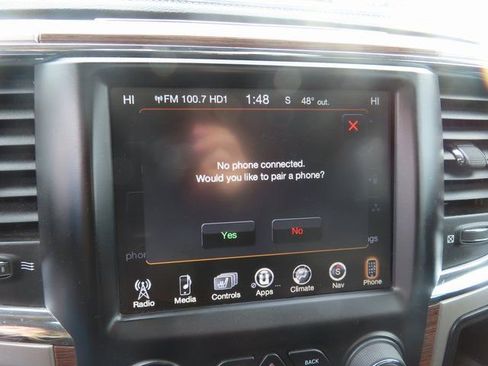 Used 2017 RAM 1500 Laramie image 30