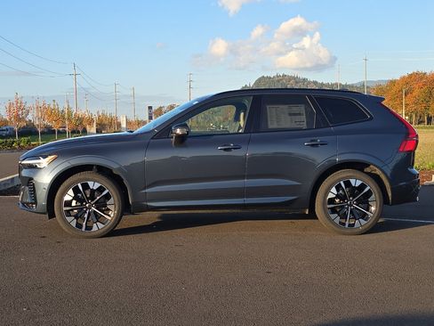New 2026 Volvo XC60 B5 Plus w/ Protection Package Premier image 6