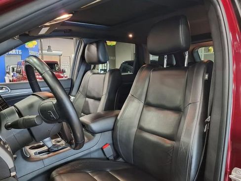 Used 2021 Jeep Grand Cherokee Limited AWD/4WD image 17