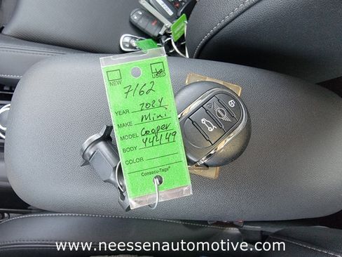 Used 2024 MINI Cooper S image 28