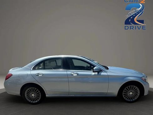 Used 2015 Mercedes-Benz C 300 4MATIC Sedan image 5