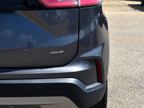 Used 2024 Ford Edge SEL AWD/4WD image 11