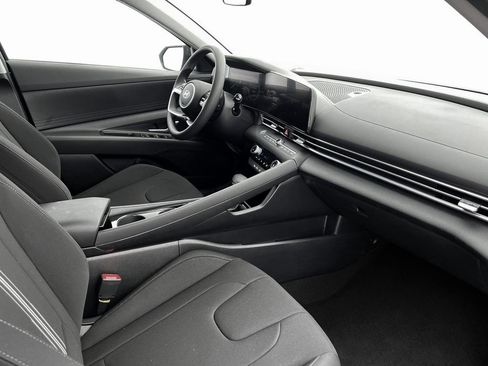 New 2025 Hyundai Elantra Blue image 15