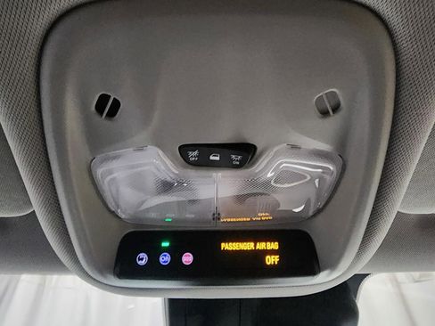 Used 2025 Chevrolet TrailBlazer LT image 21