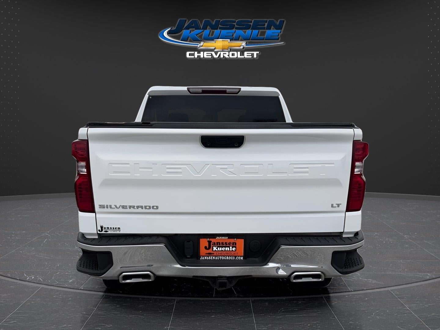Used 2025 Chevrolet Silverado 1500 LT AWD/4WD image 3