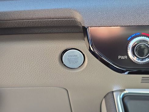 New 2026 Kia Carnival EX image 28